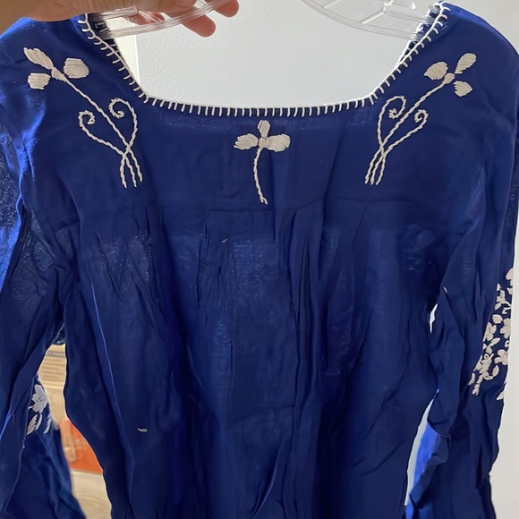 Embroidered top - Picture 3 of 3